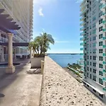 3Br Airbnb Friendly Condo With Ocean View And Balcony