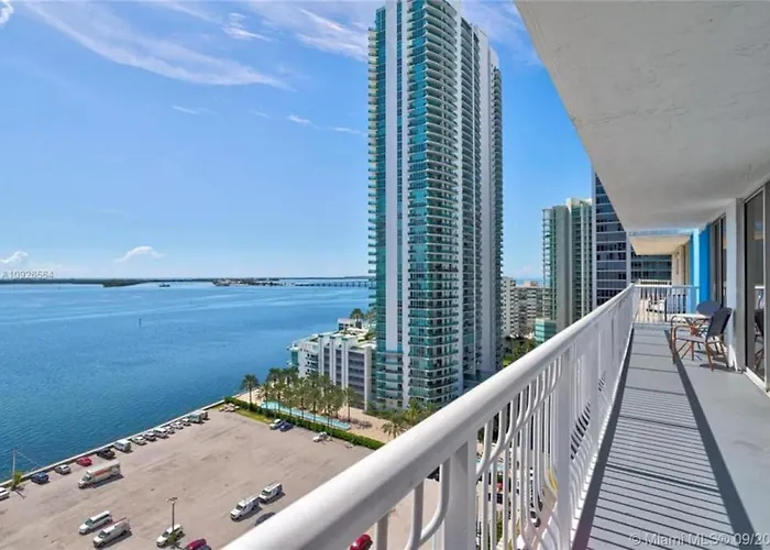 3Br Airbnb Friendly Condo With Ocean View And Balcony
